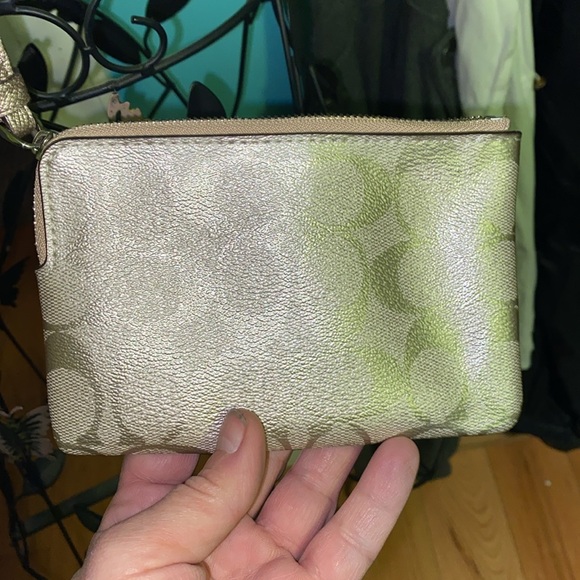 Coach wristlet NWOT - Picture 6 of 6